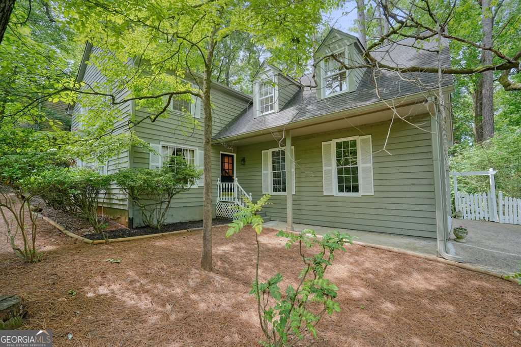 2205 Six Branches Drive Property Photo 1