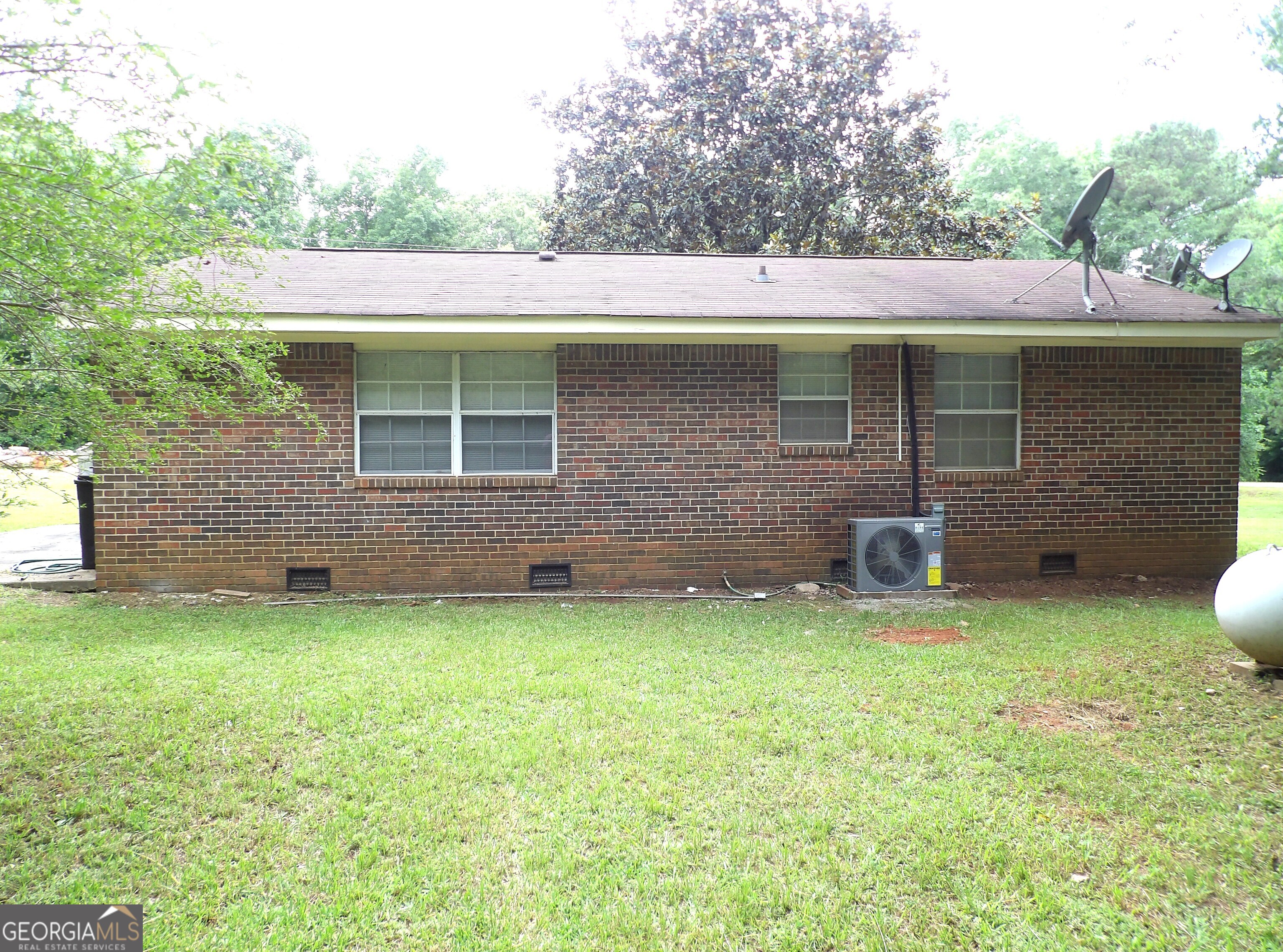 1903 Futral Road Property Photo 3