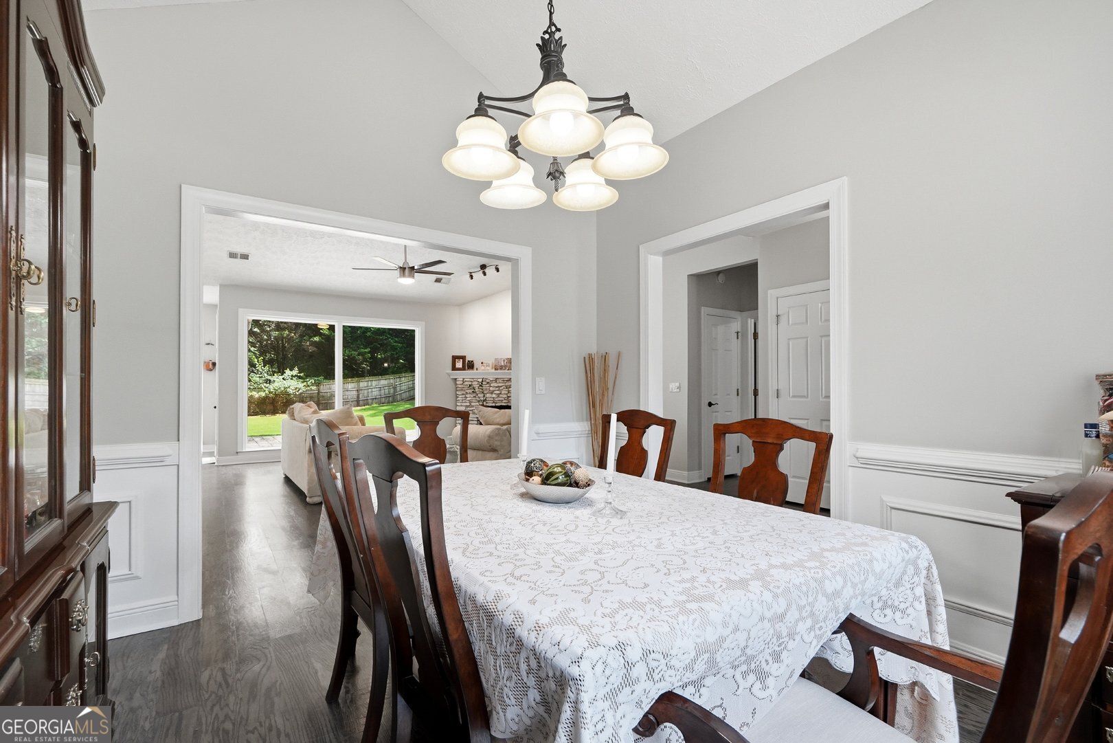5804 County Court Property Photo 9