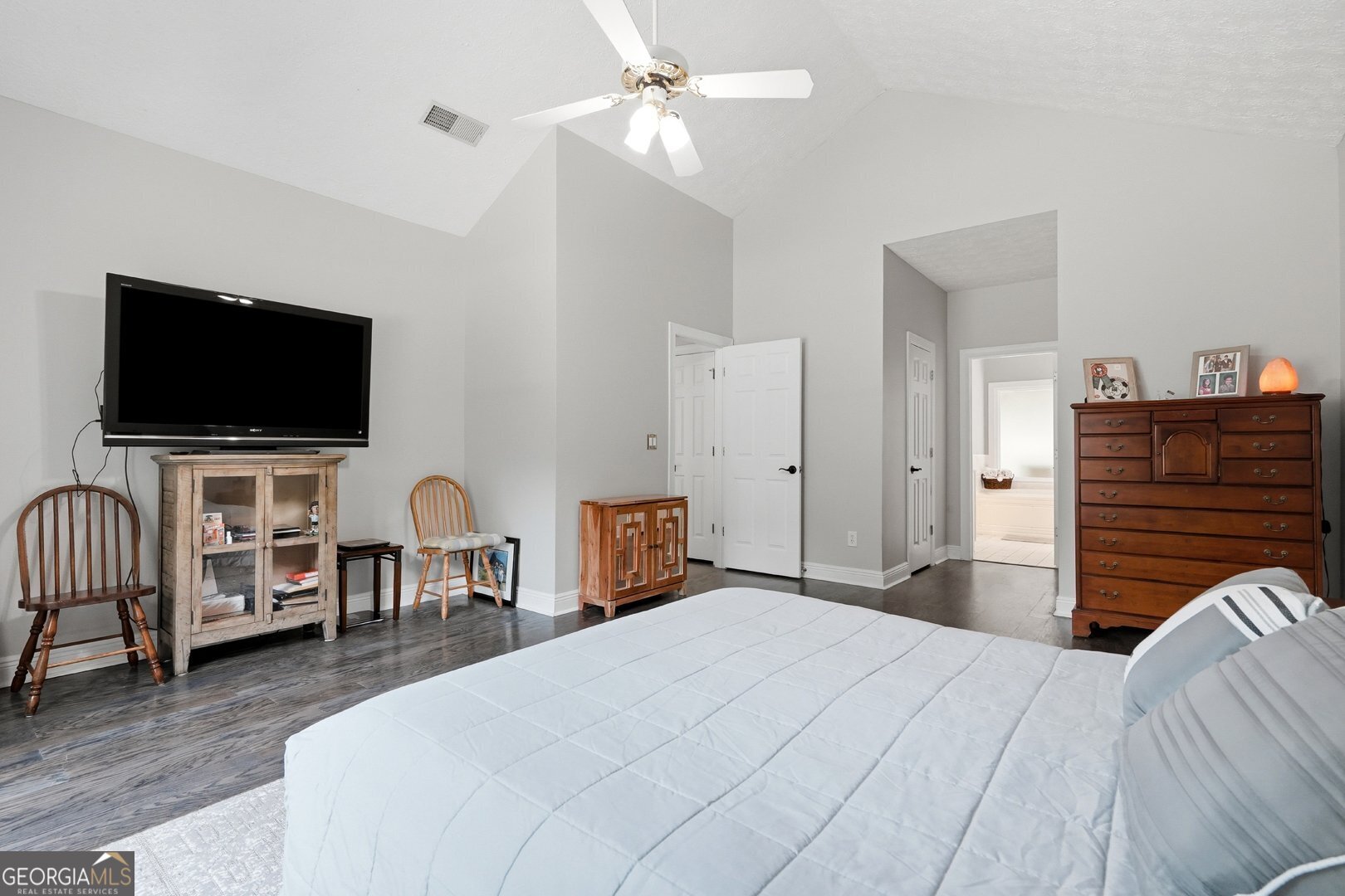 5804 County Court Property Photo 18
