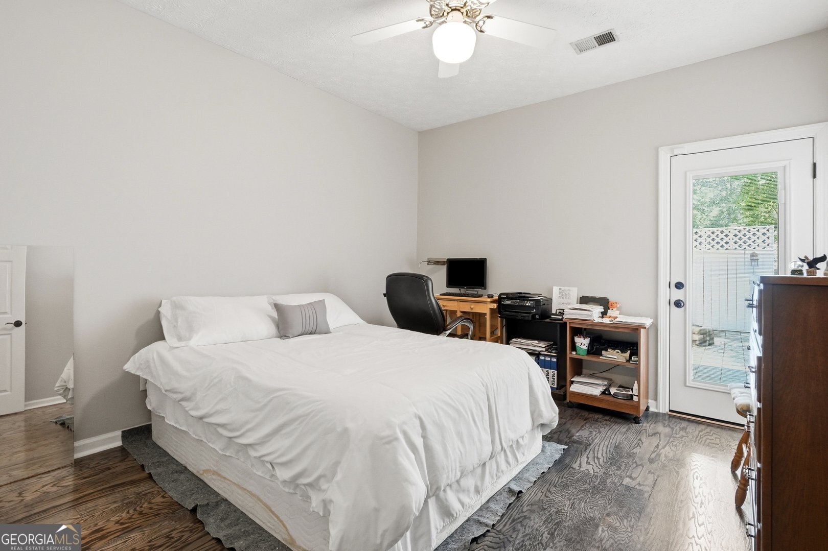 5804 County Court Property Photo 24
