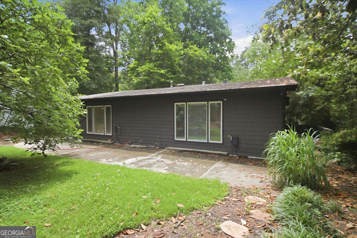 546 Allen Road NE # B Property Photo 1