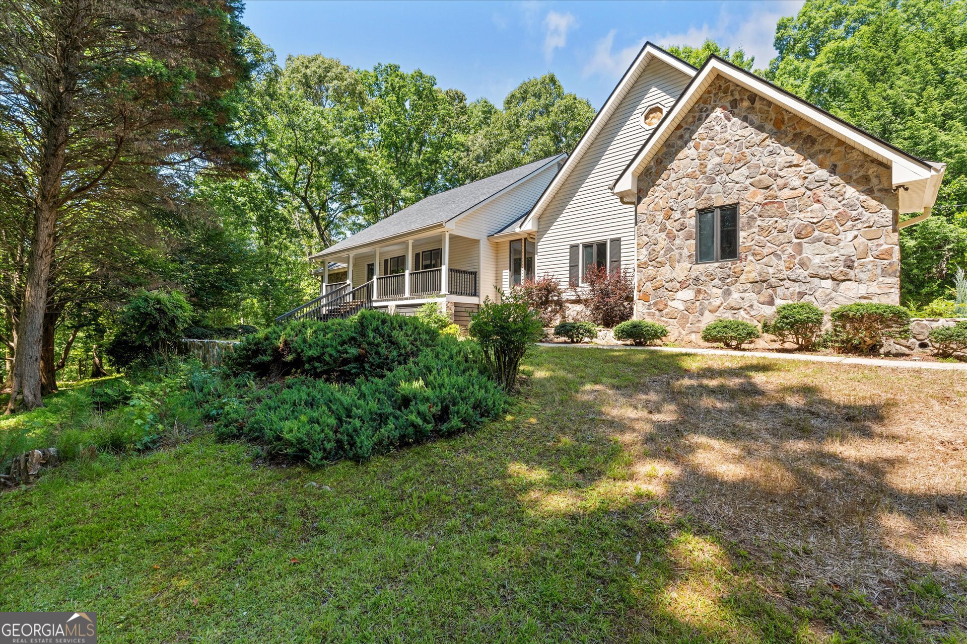7448 Berea Road Property Photo 6