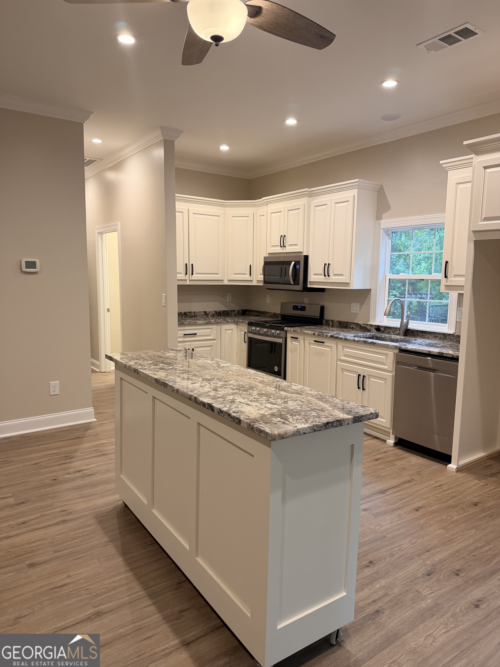 227 Old Ridge Way Property Photo 4