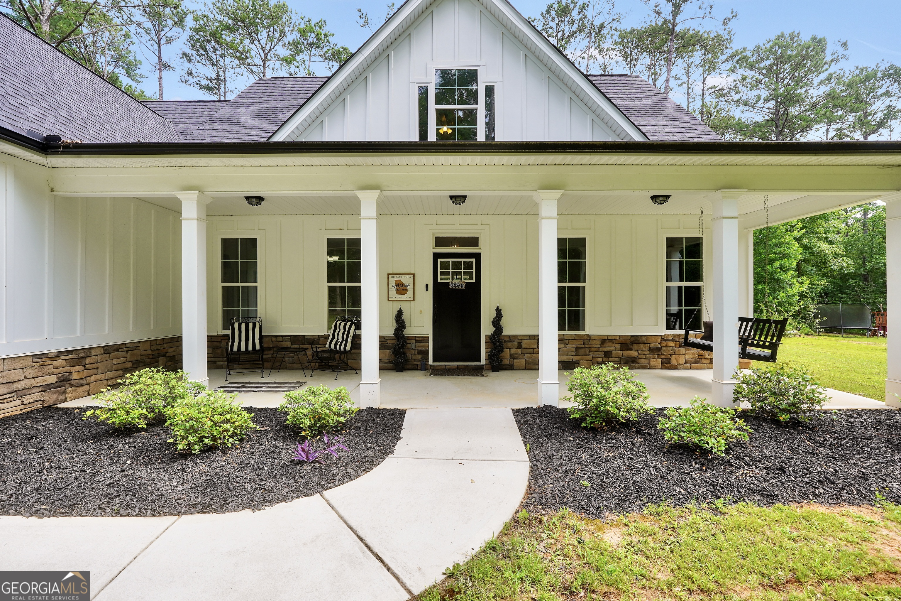 1577 Stark Road Property Photo 6