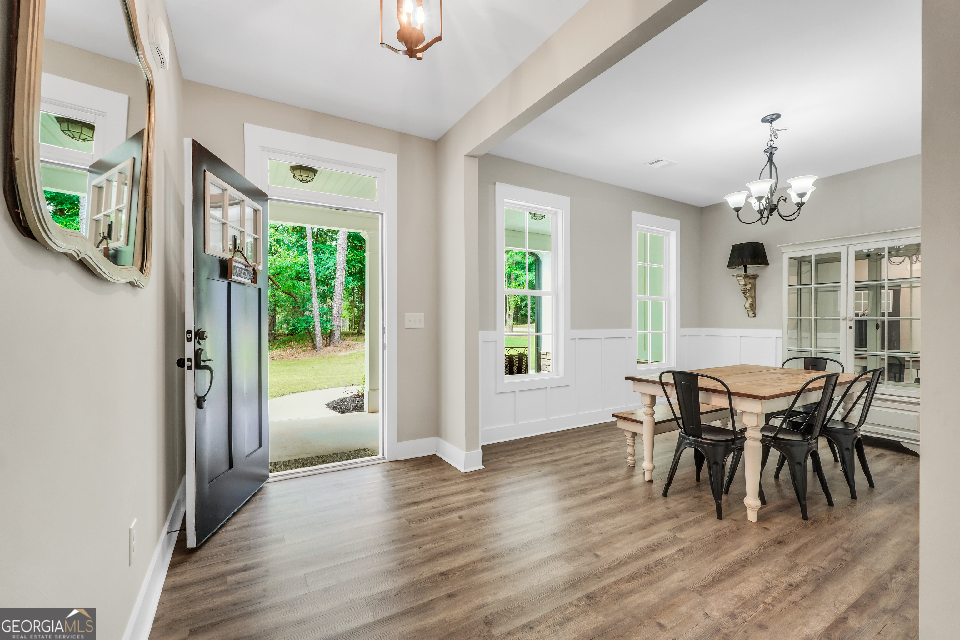 1577 Stark Road Property Photo 8