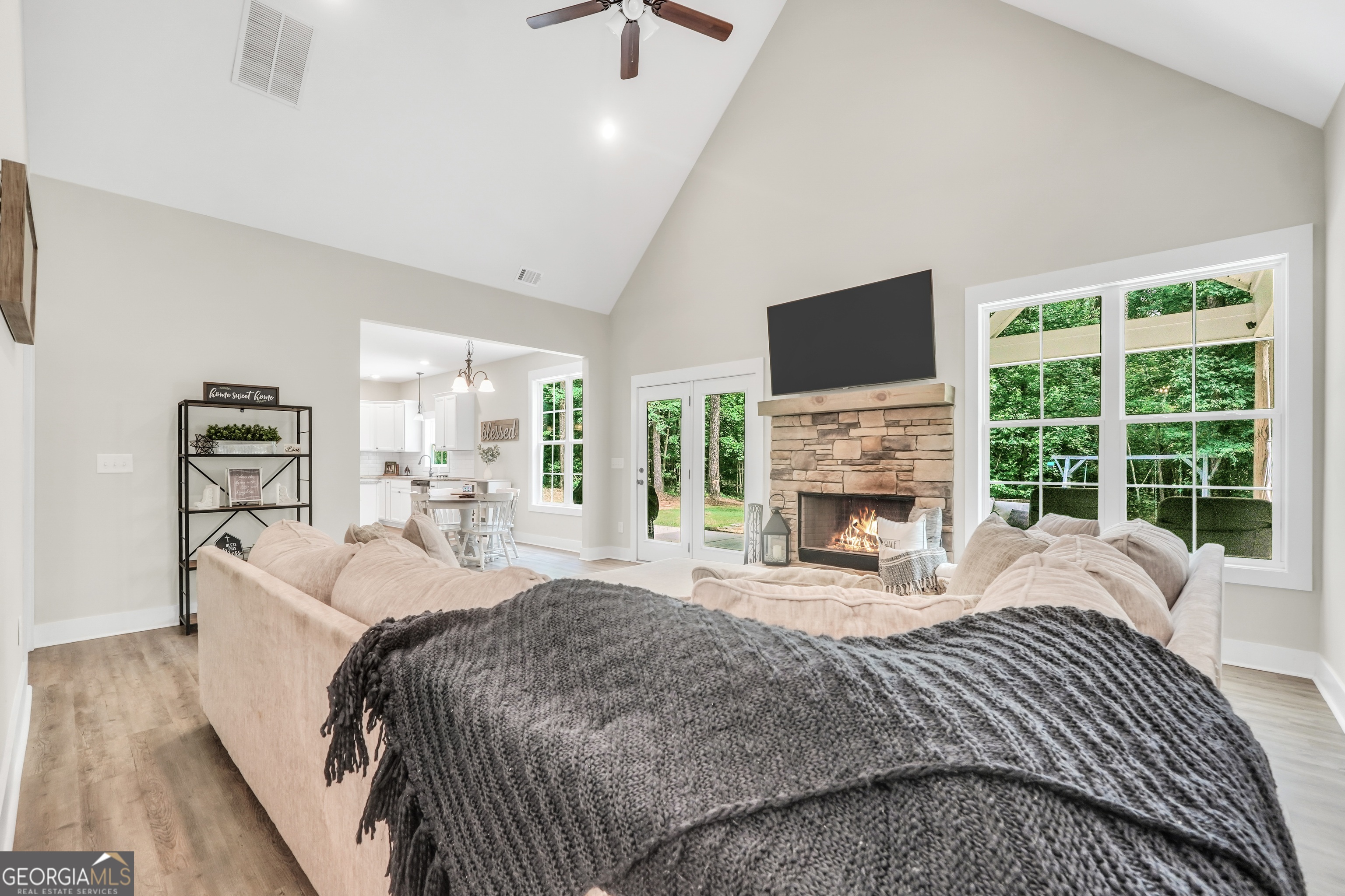 1577 Stark Road Property Photo 16