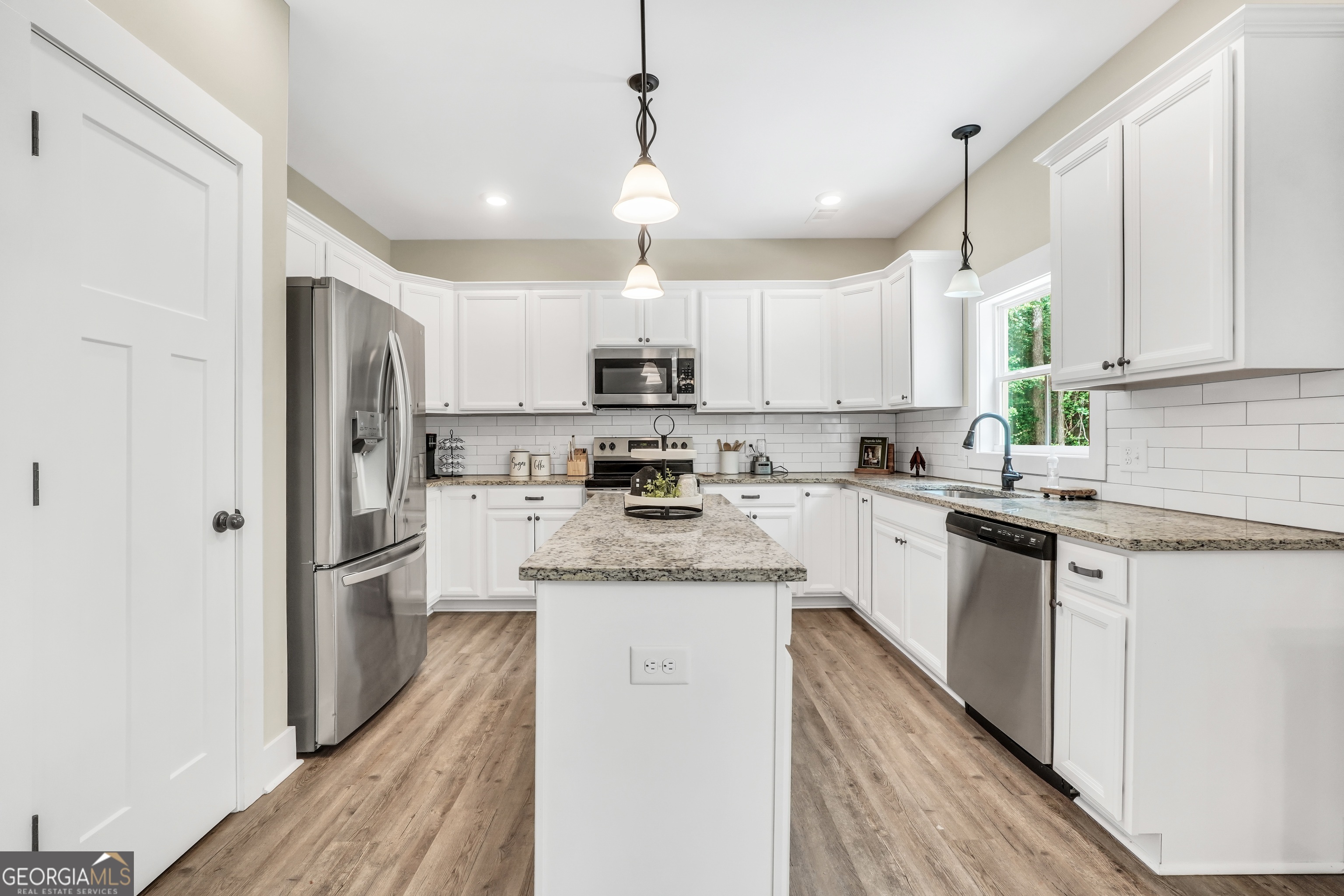 1577 Stark Road Property Photo 18