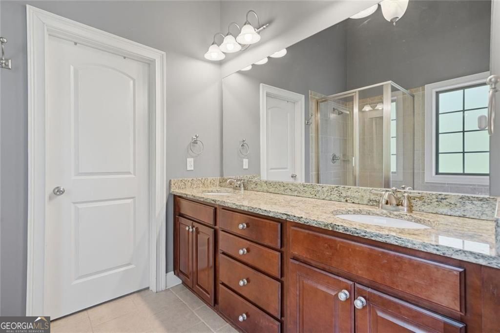 913 Telfair Close Property Photo 26