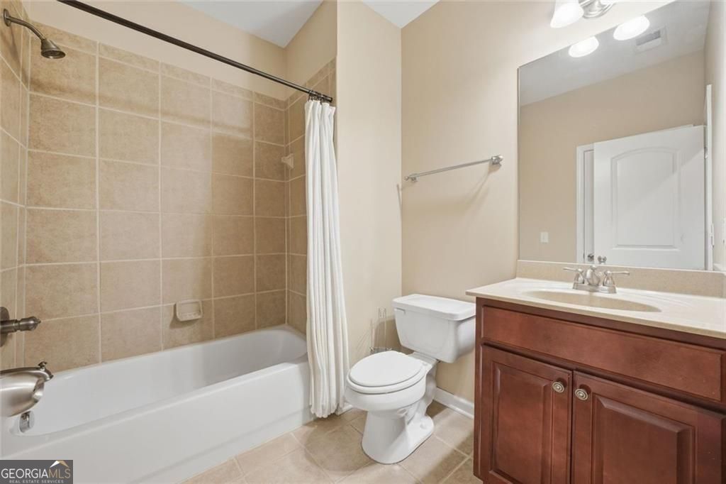 913 Telfair Close Property Photo 28