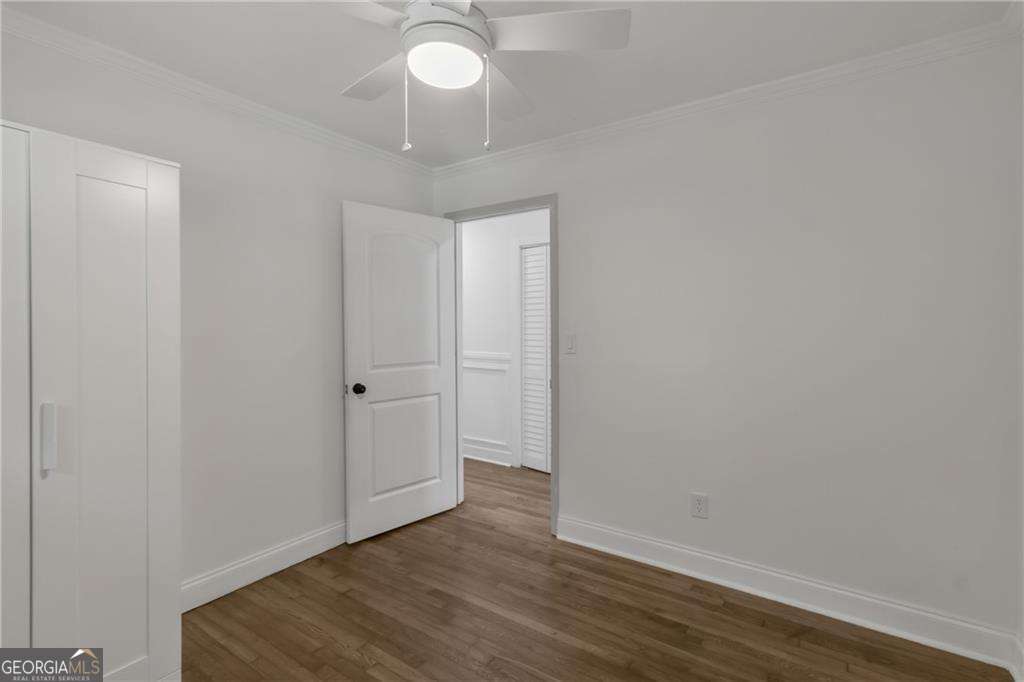 2484 Ortega Way Property Photo 13