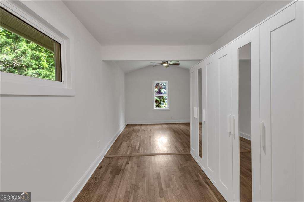 2484 Ortega Way Property Photo 16