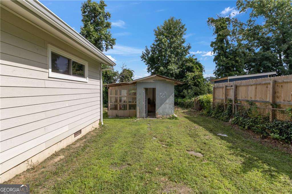 2484 Ortega Way Property Photo 27