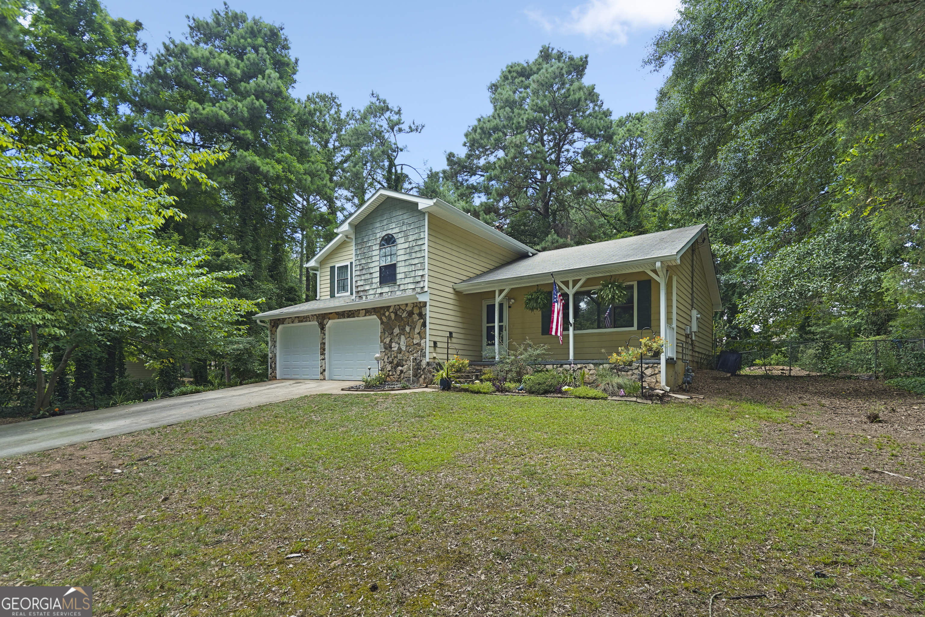 131 Jennifer Lane Property Photo 3