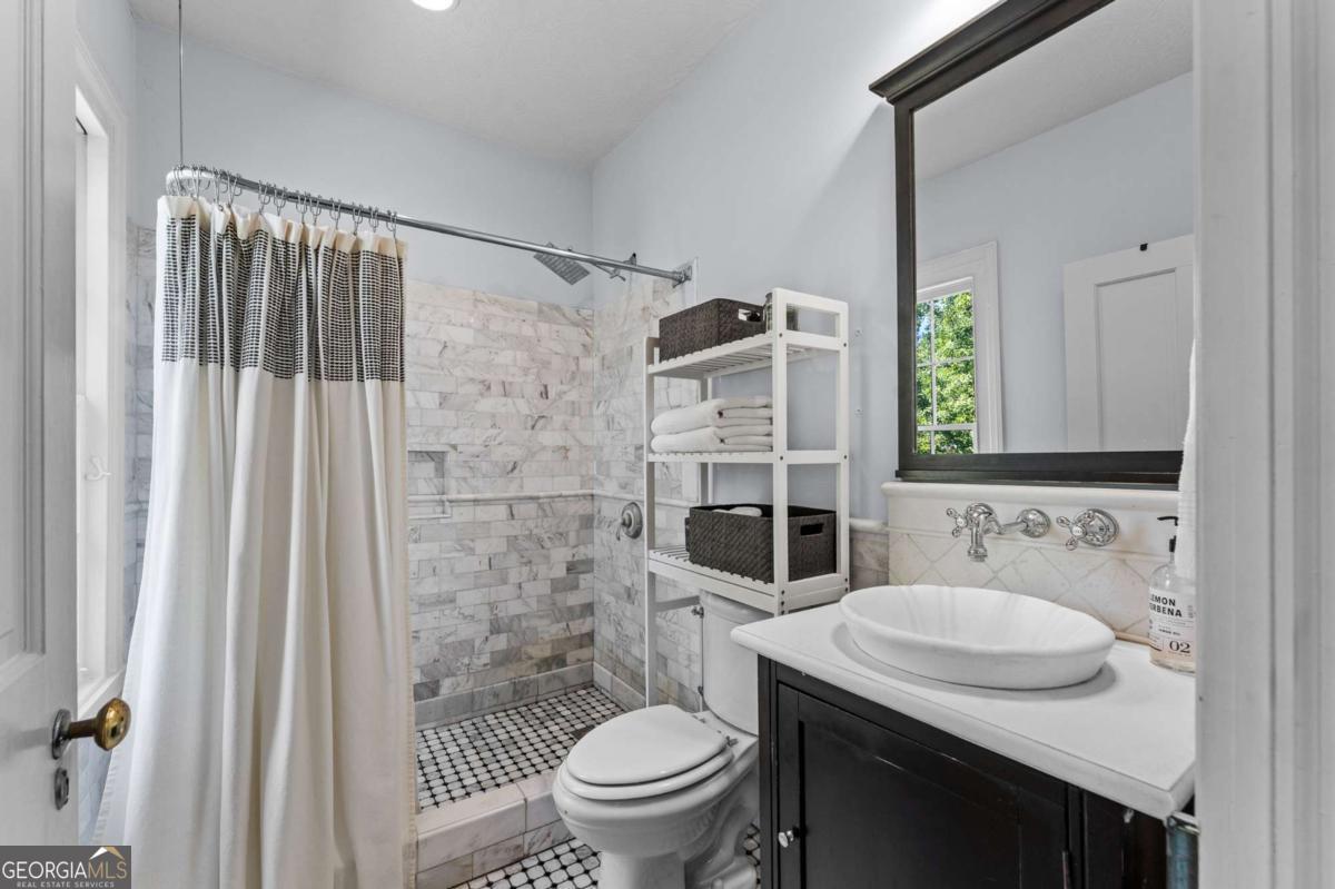 8075 Lakeview Road Property Photo 61