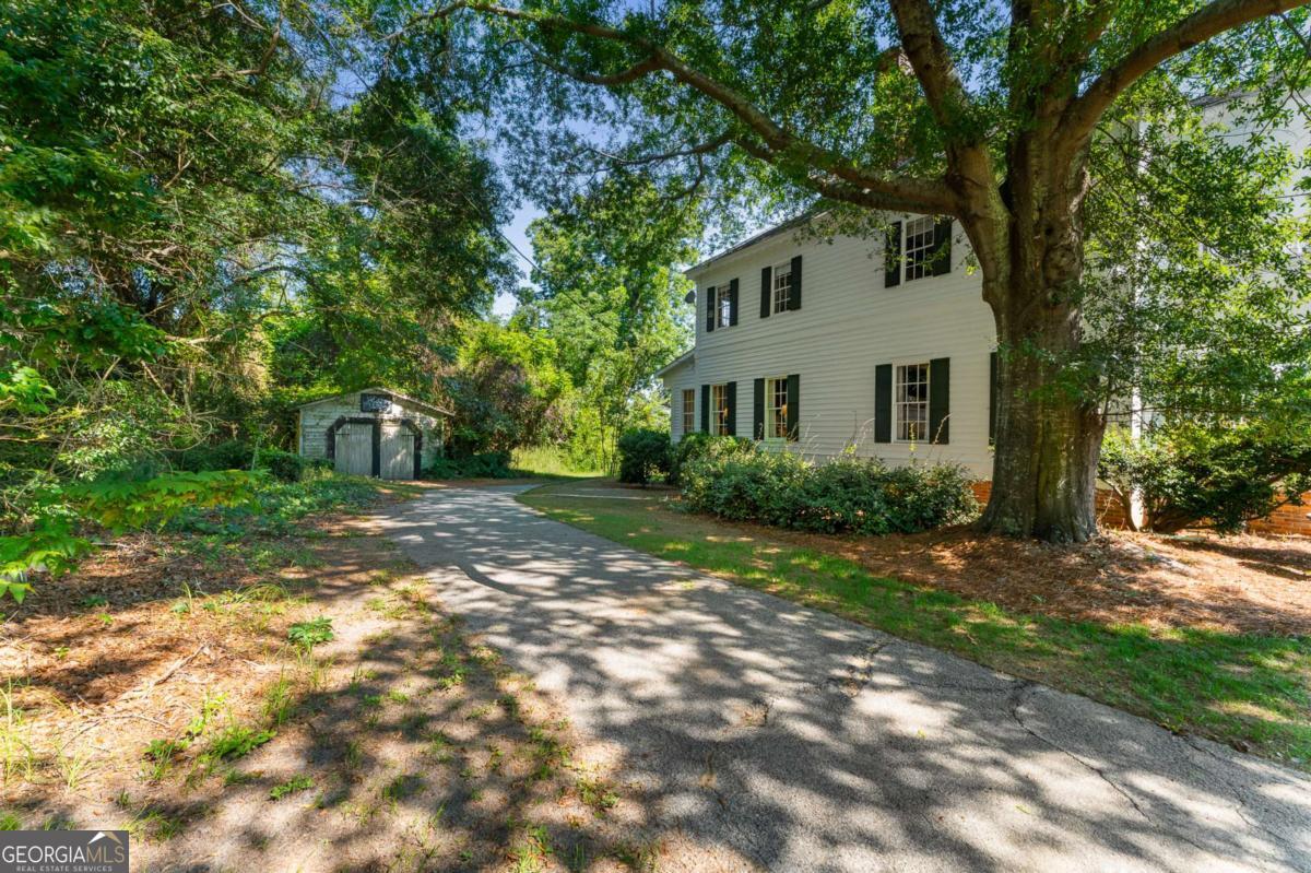 8075 Lakeview Road Property Photo 82