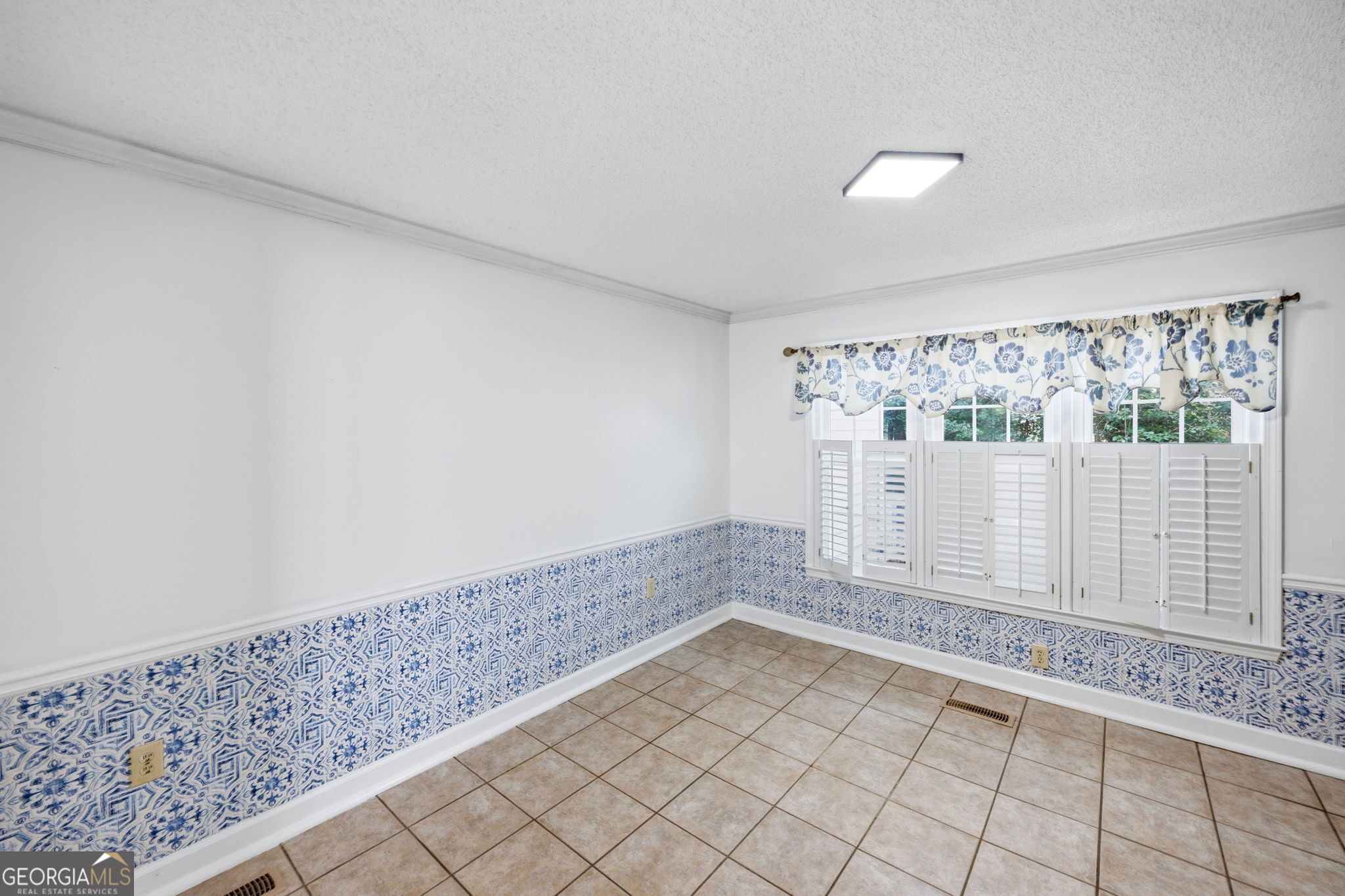 1215 Craddock Way Property Photo 12