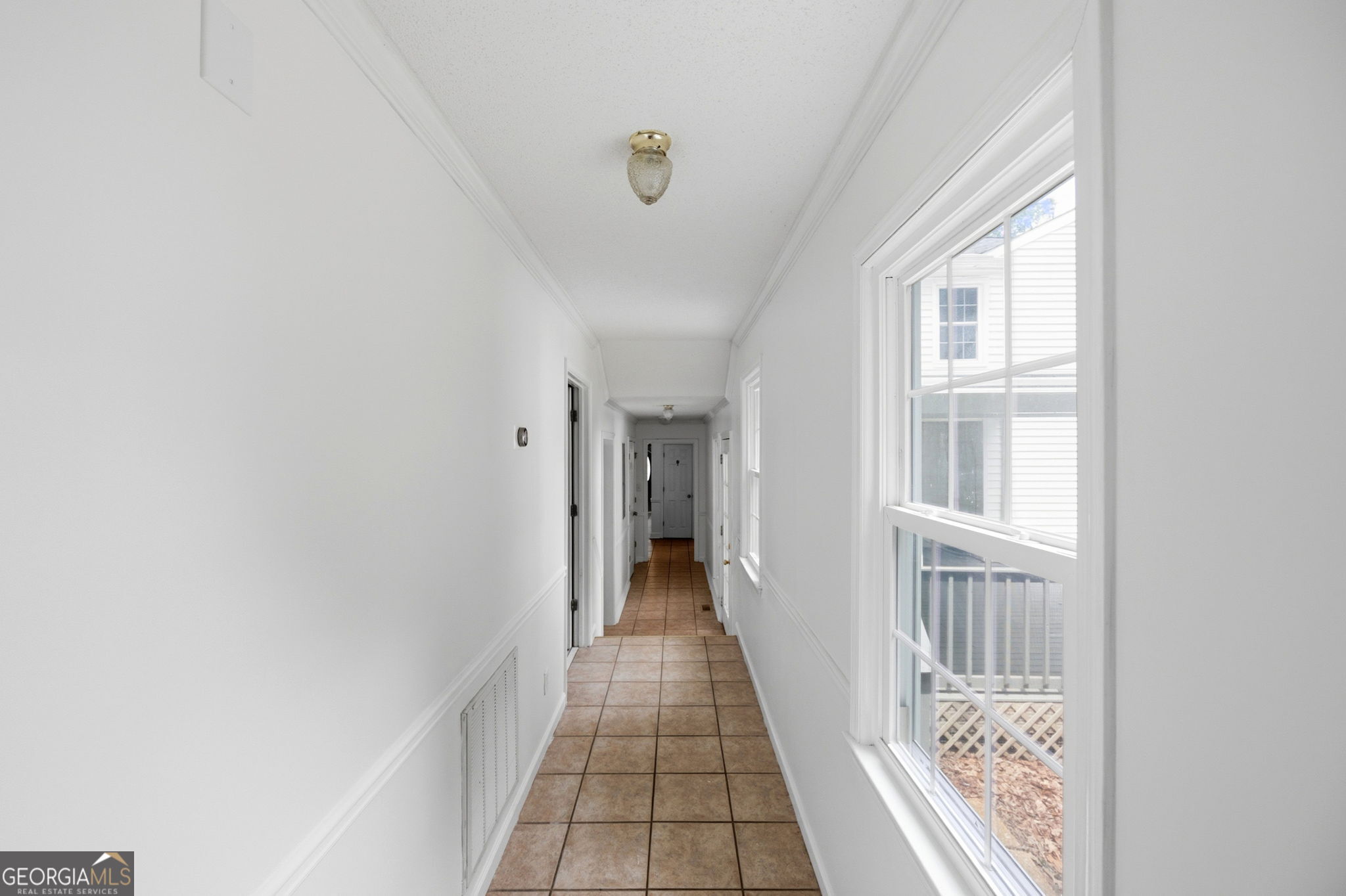 1215 Craddock Way Property Photo 13