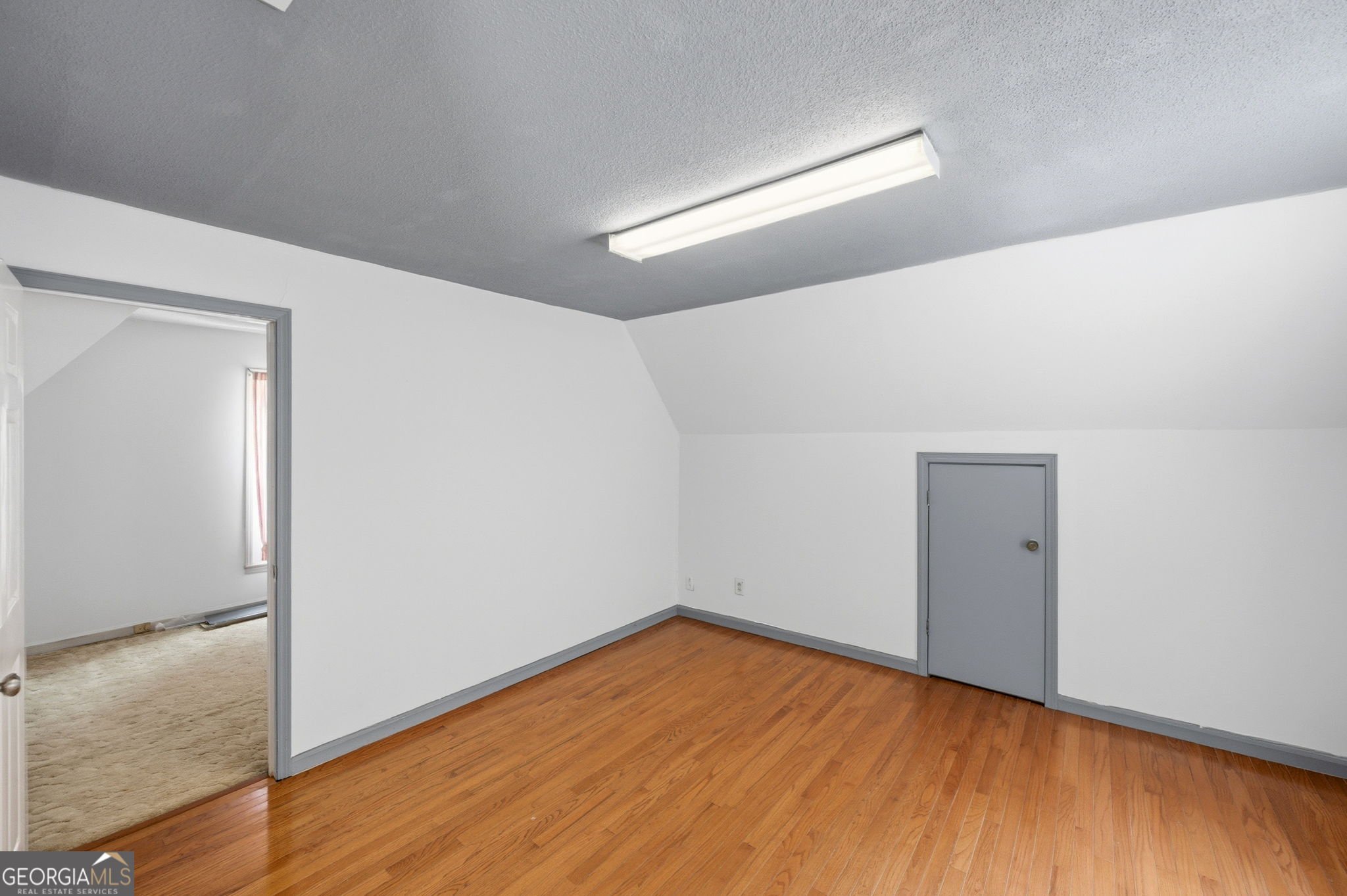 1215 Craddock Way Property Photo 28