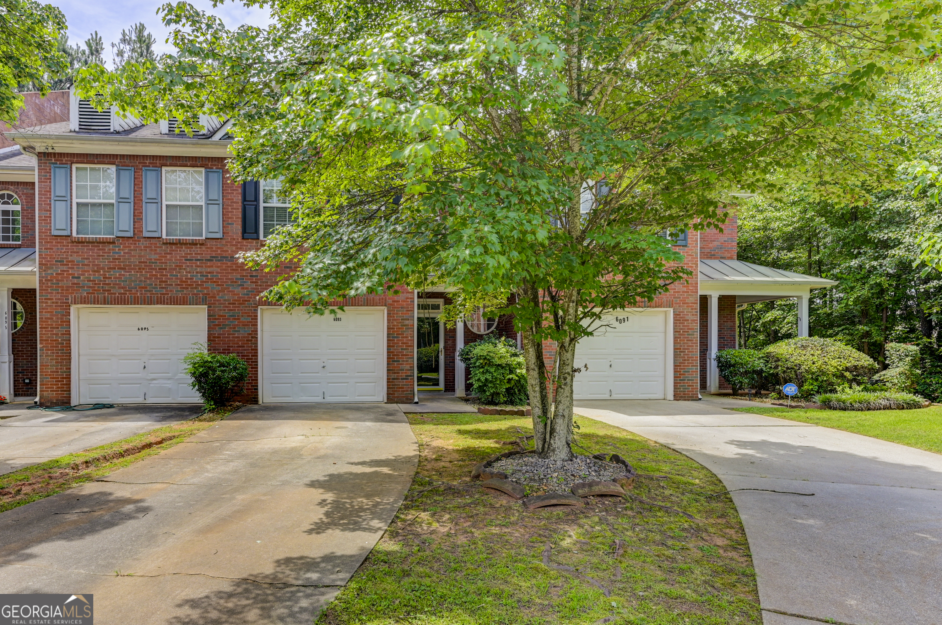 6093 Brookechase Lane