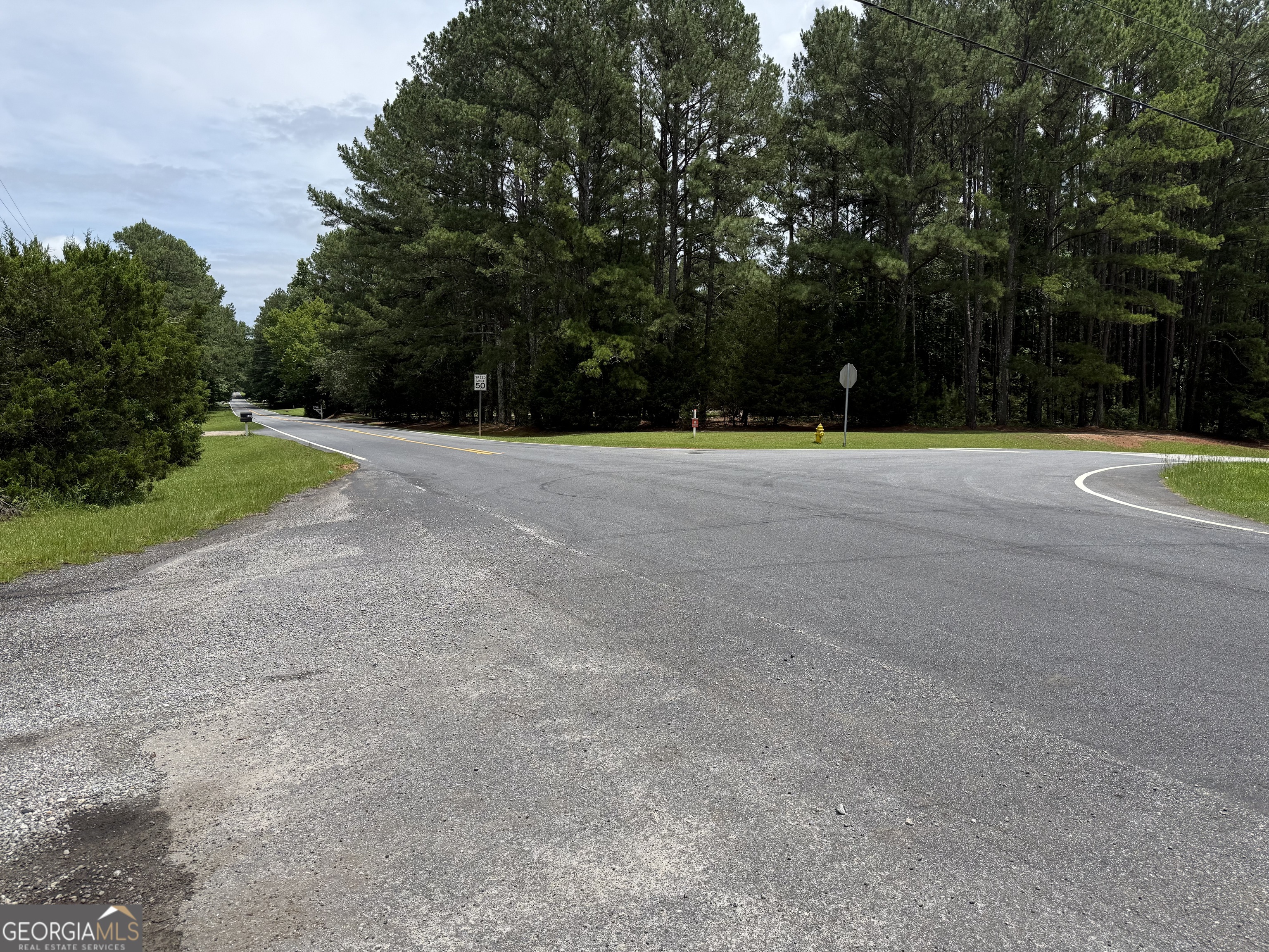 148 Hillview Road Property Photo 3