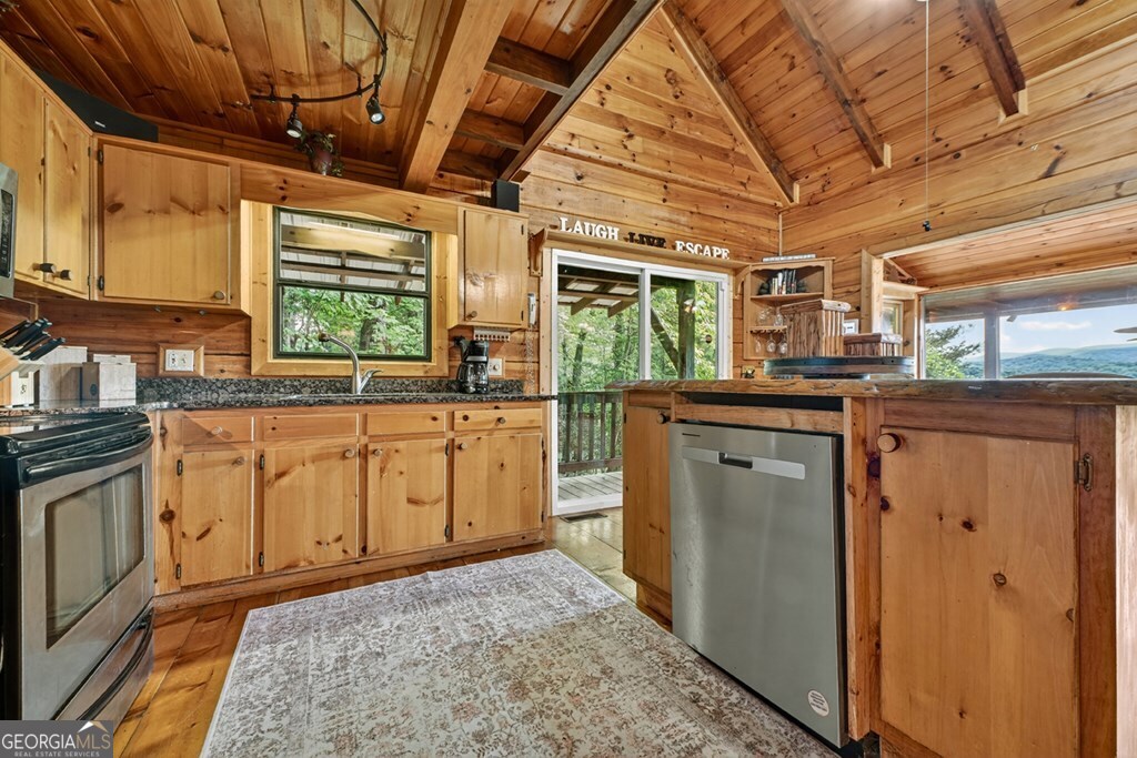 277 Hickory Nut Trail Property Photo 7