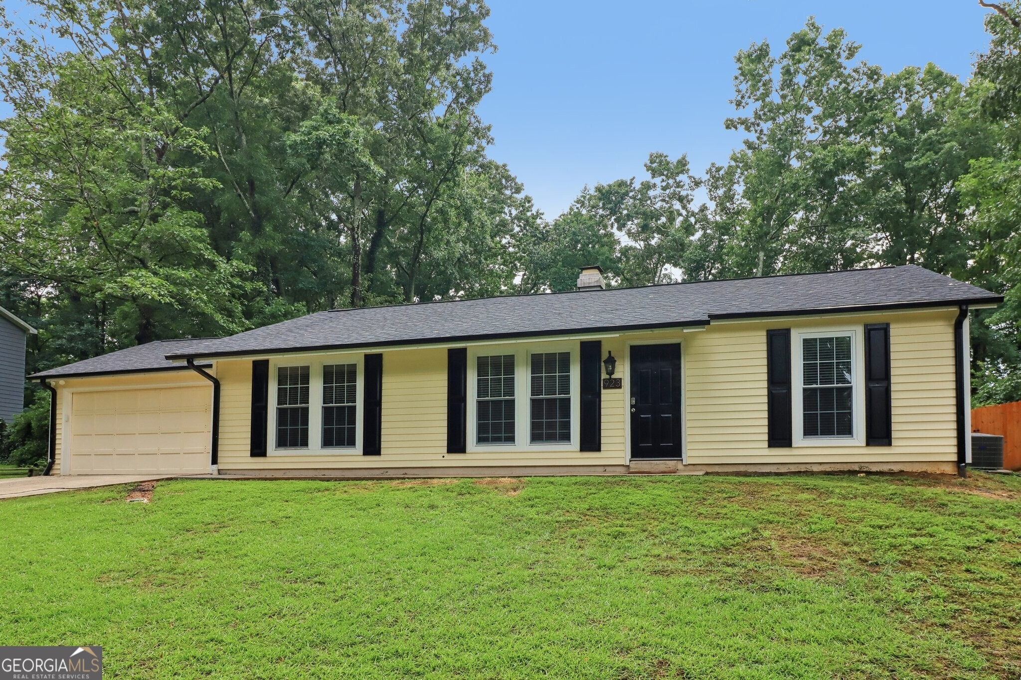 923 Bay Berry Lane Property Photo 1