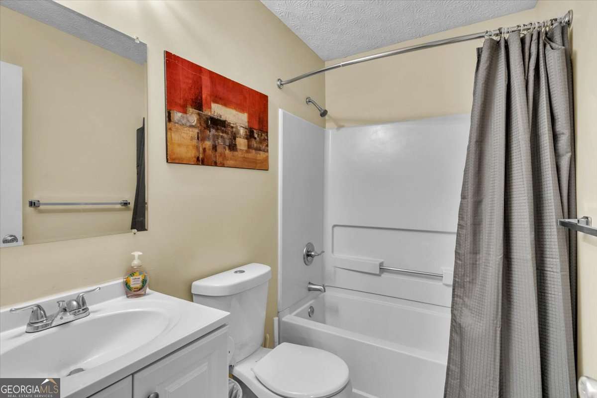 5300 Forest Downs Lane Property Photo 11