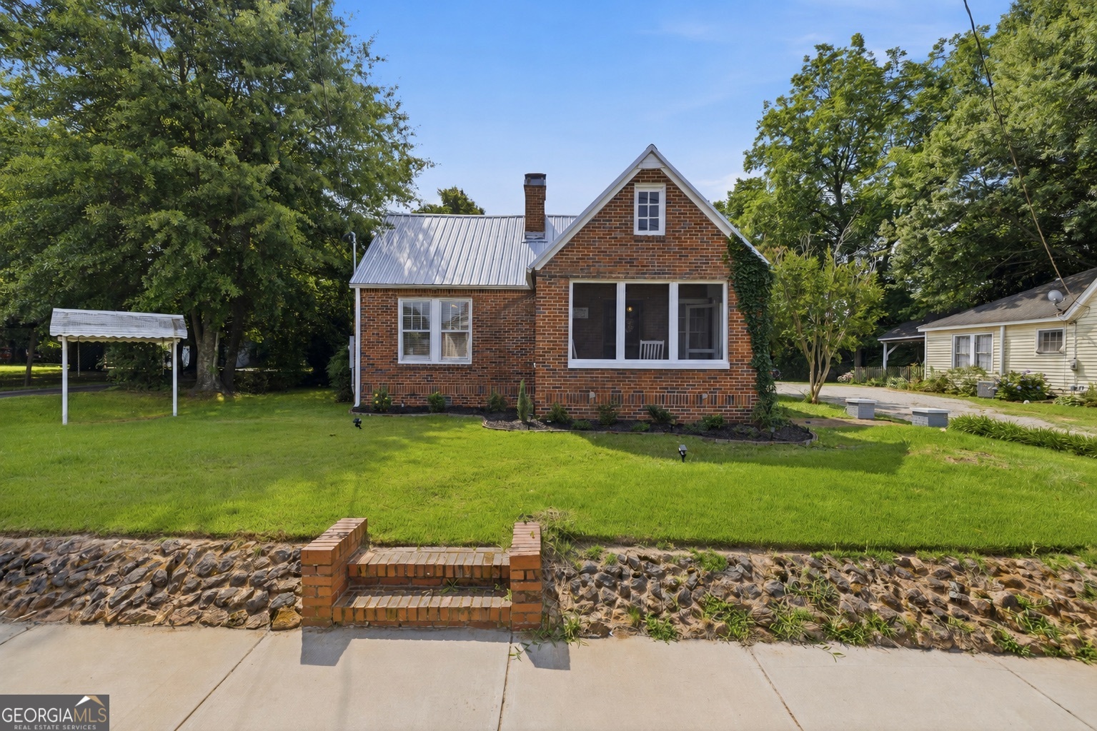 274 S Cherokee Road Property Photo 1
