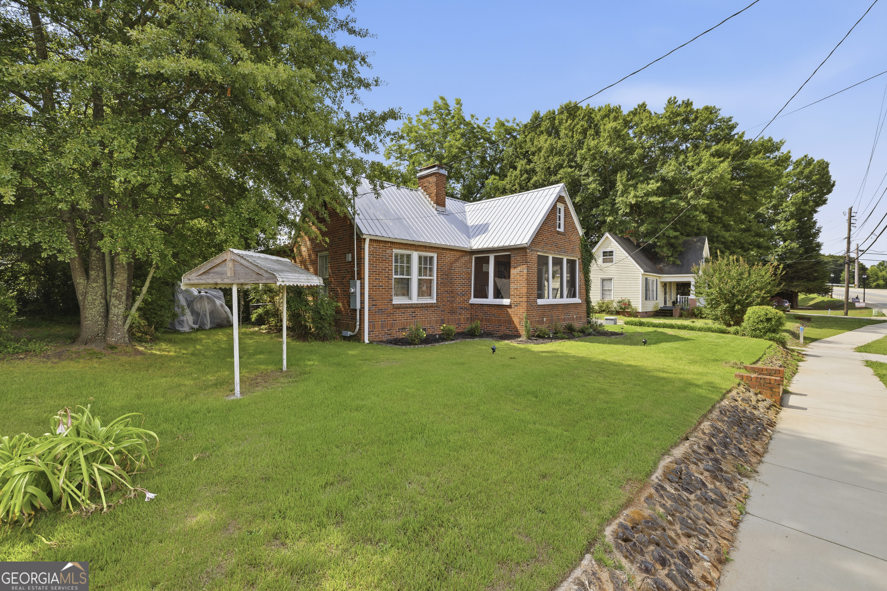 274 S Cherokee Road Property Photo 2