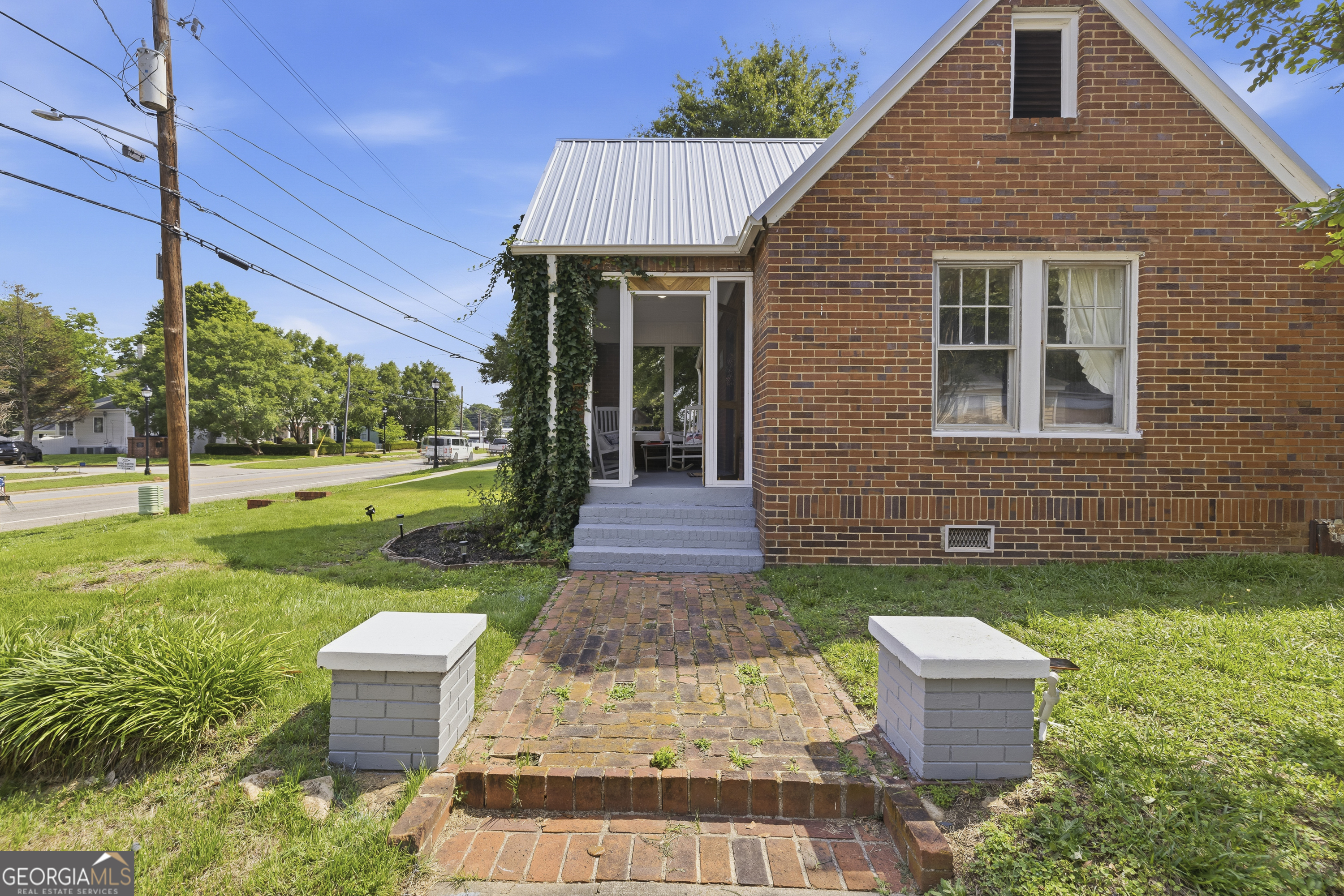 274 S Cherokee Road Property Photo 6