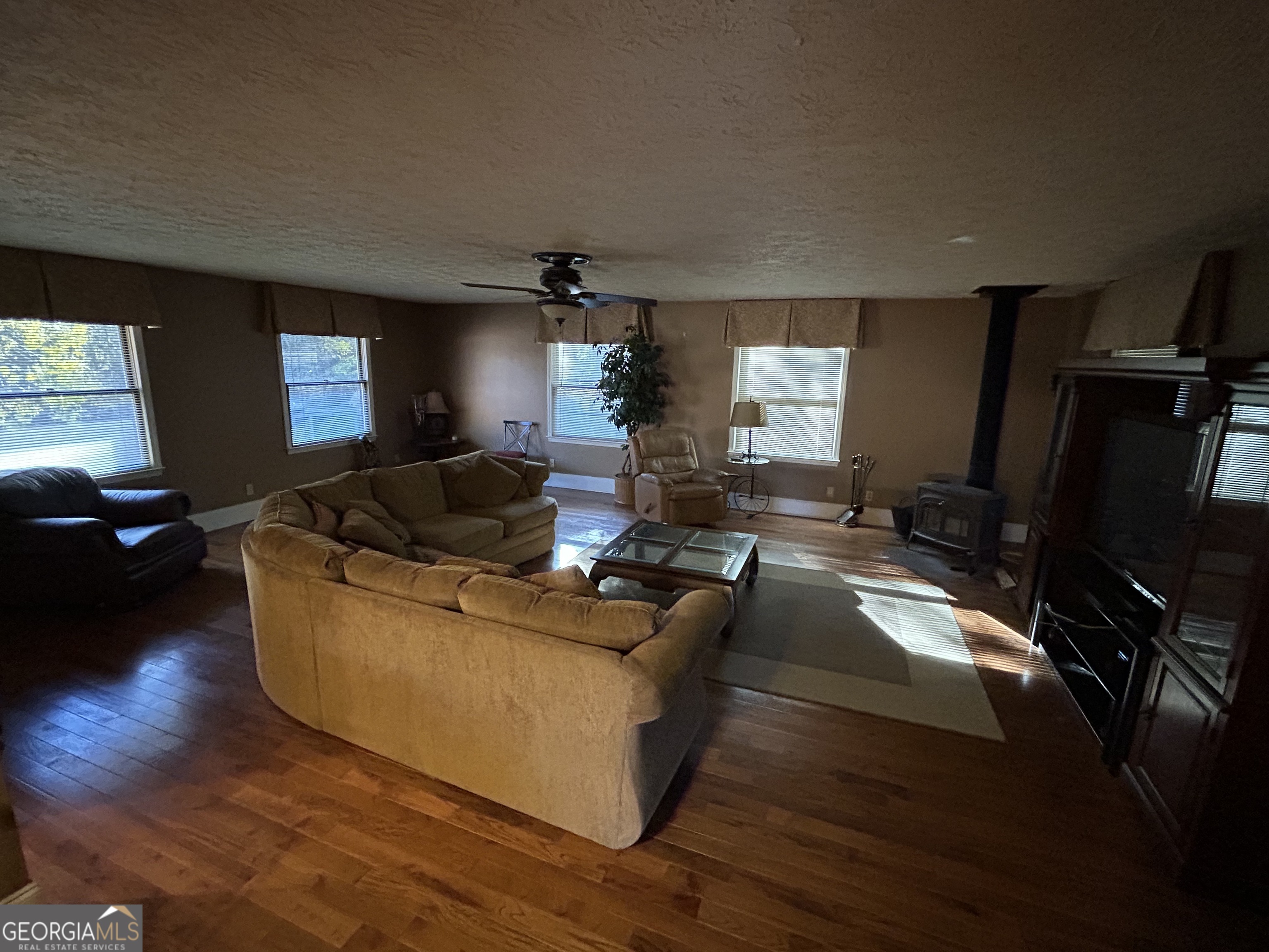 1595 Timothy Road Property Photo 6