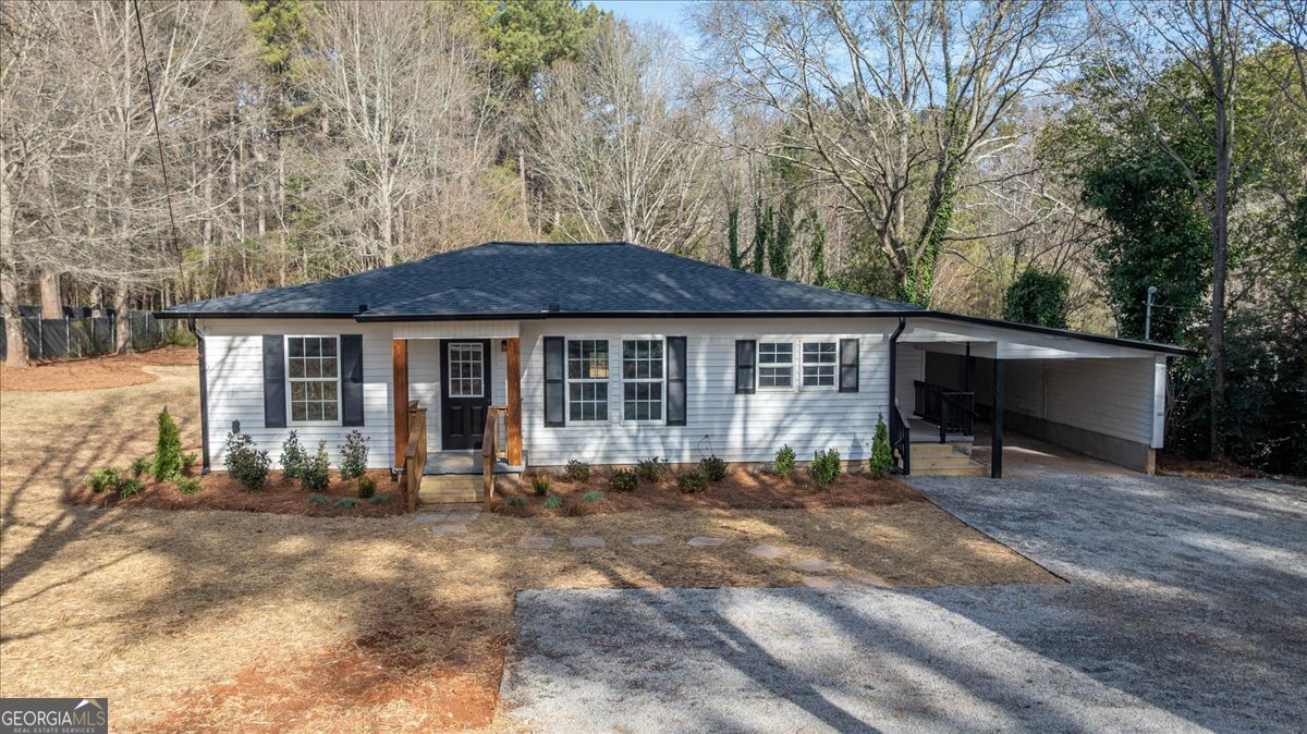 404 Walker Drive Property Photo 1