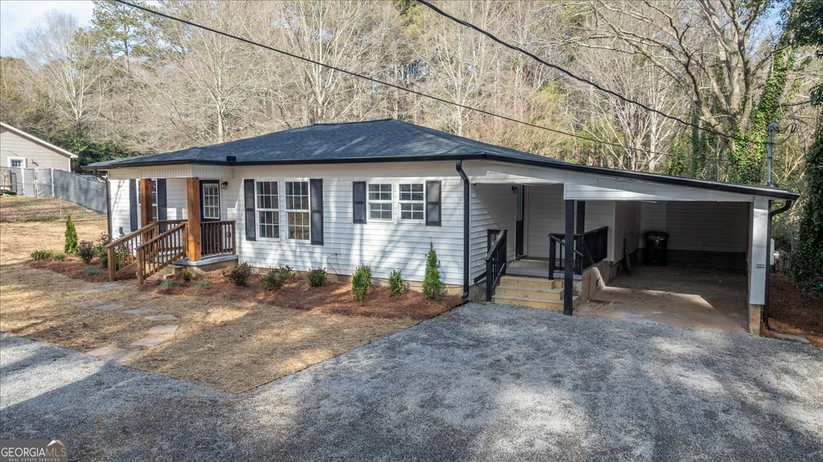 404 Walker Drive Property Photo 3