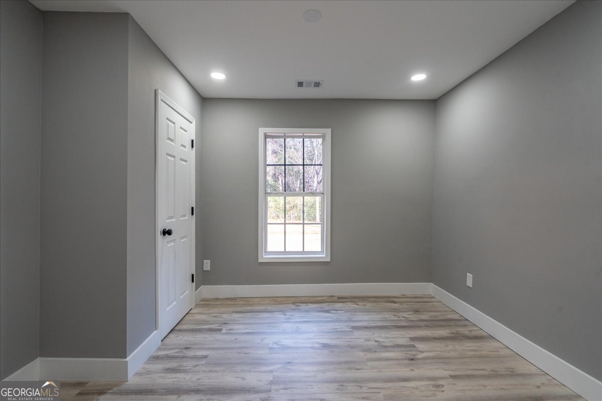 404 Walker Drive Property Photo 17