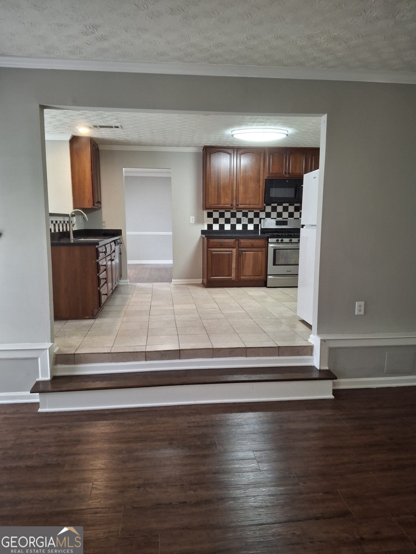 235 Vaness Drive Property Photo 3