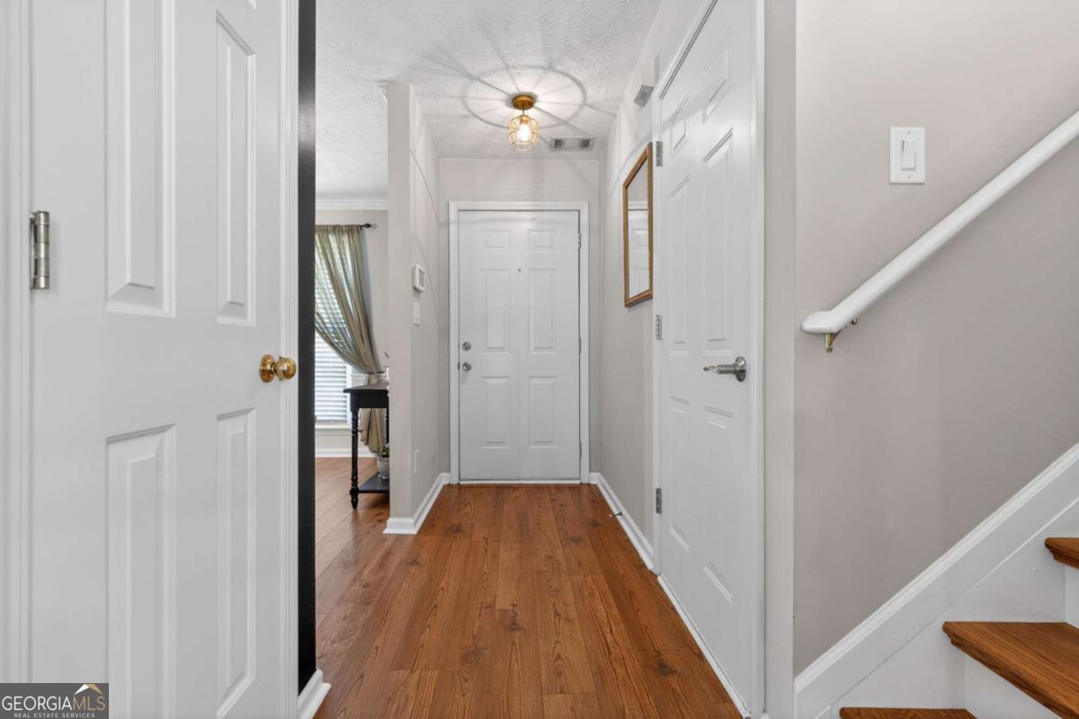 1425 Willow River Run Property Photo 3
