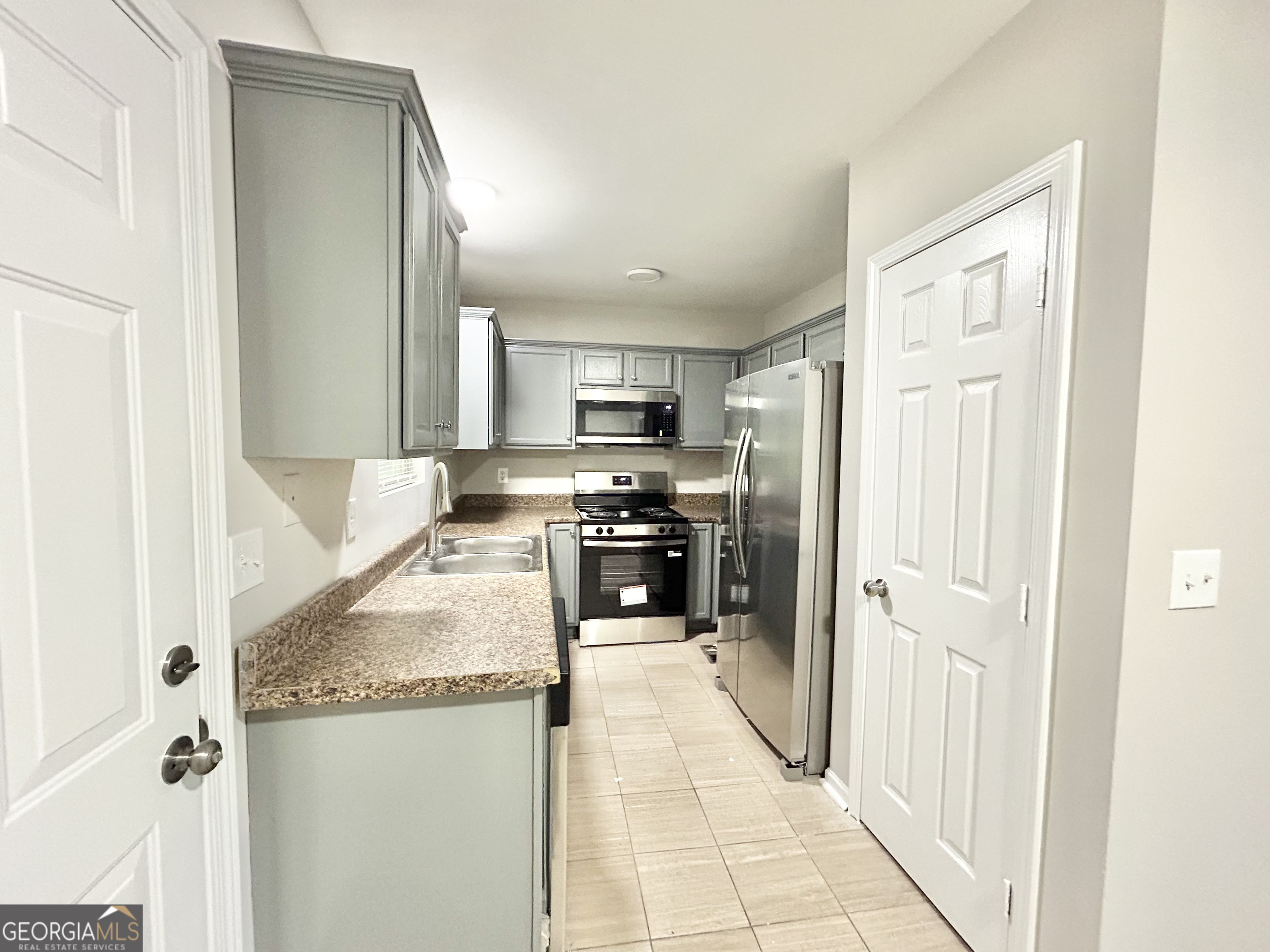845 Store House Court # B Property Photo 2