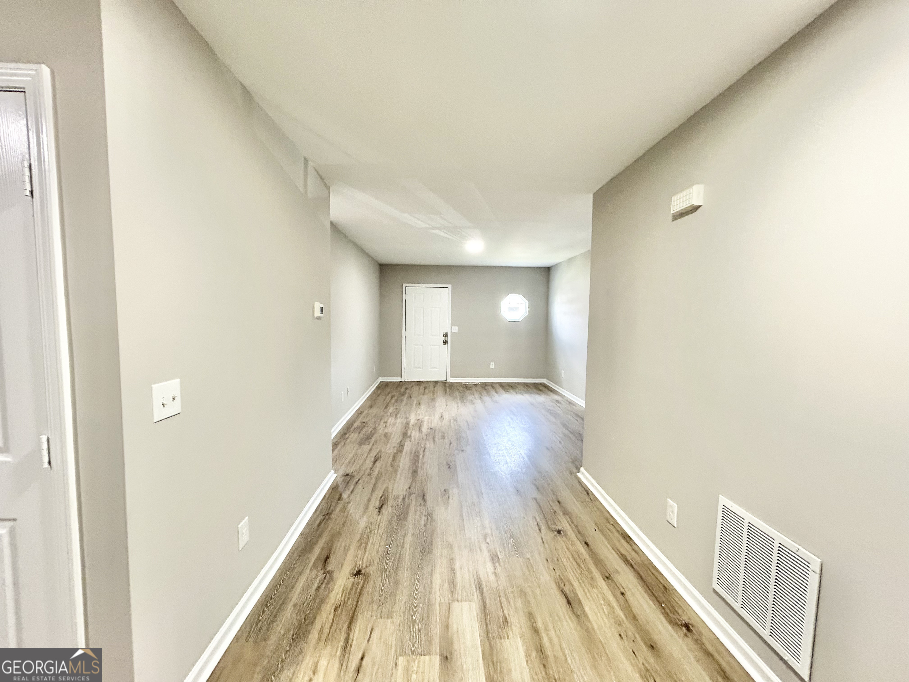 845 Store House Court # B Property Photo 4
