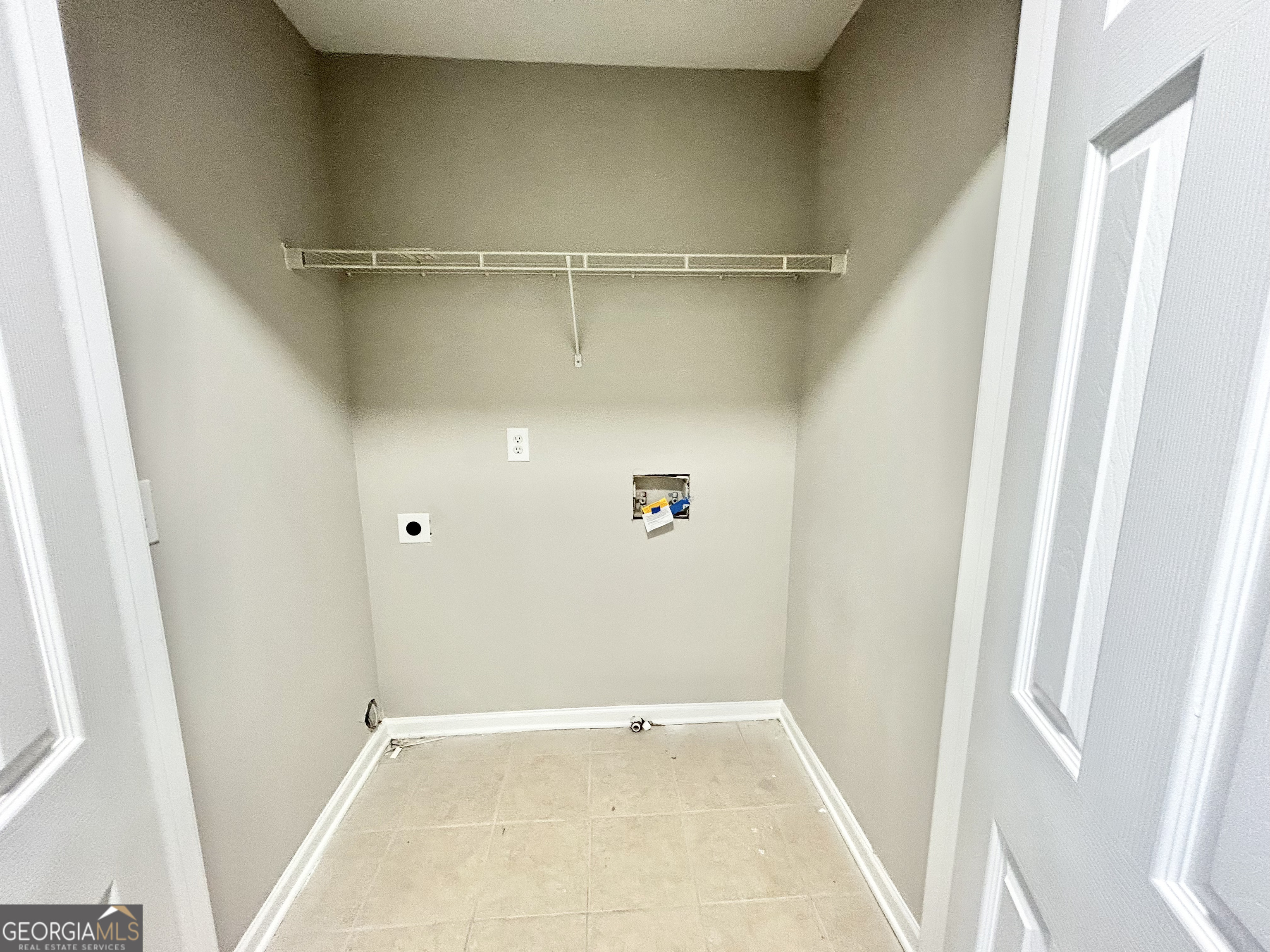 845 Store House Court # B Property Photo 18