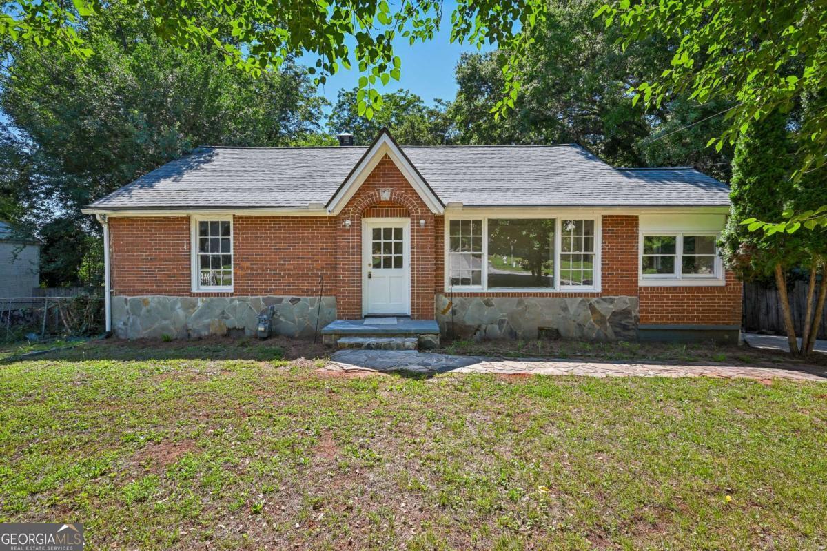 523 Ashburton Avenue Property Photo 1