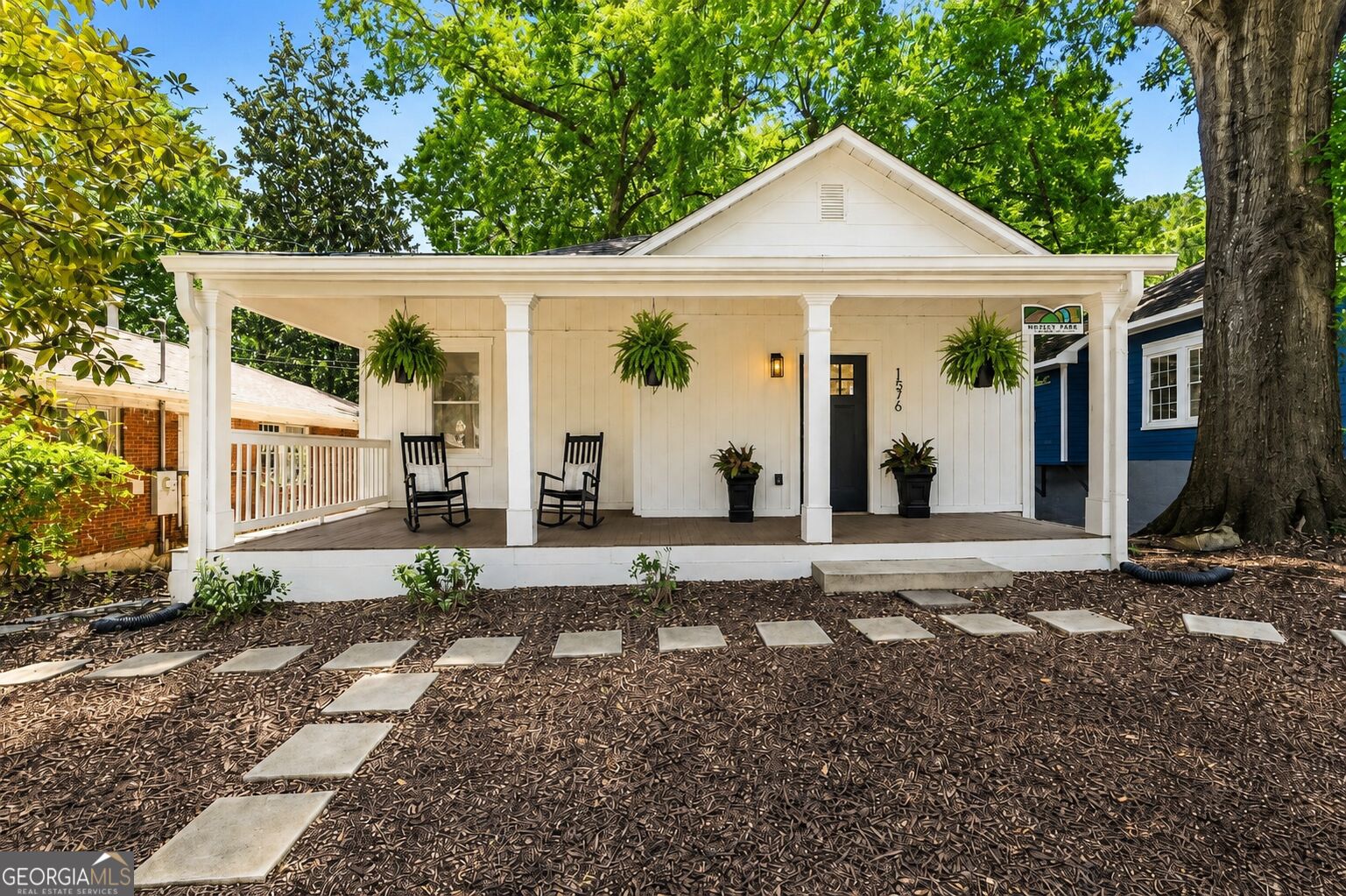 1576 Elixir Avenue SW Property Photo 1