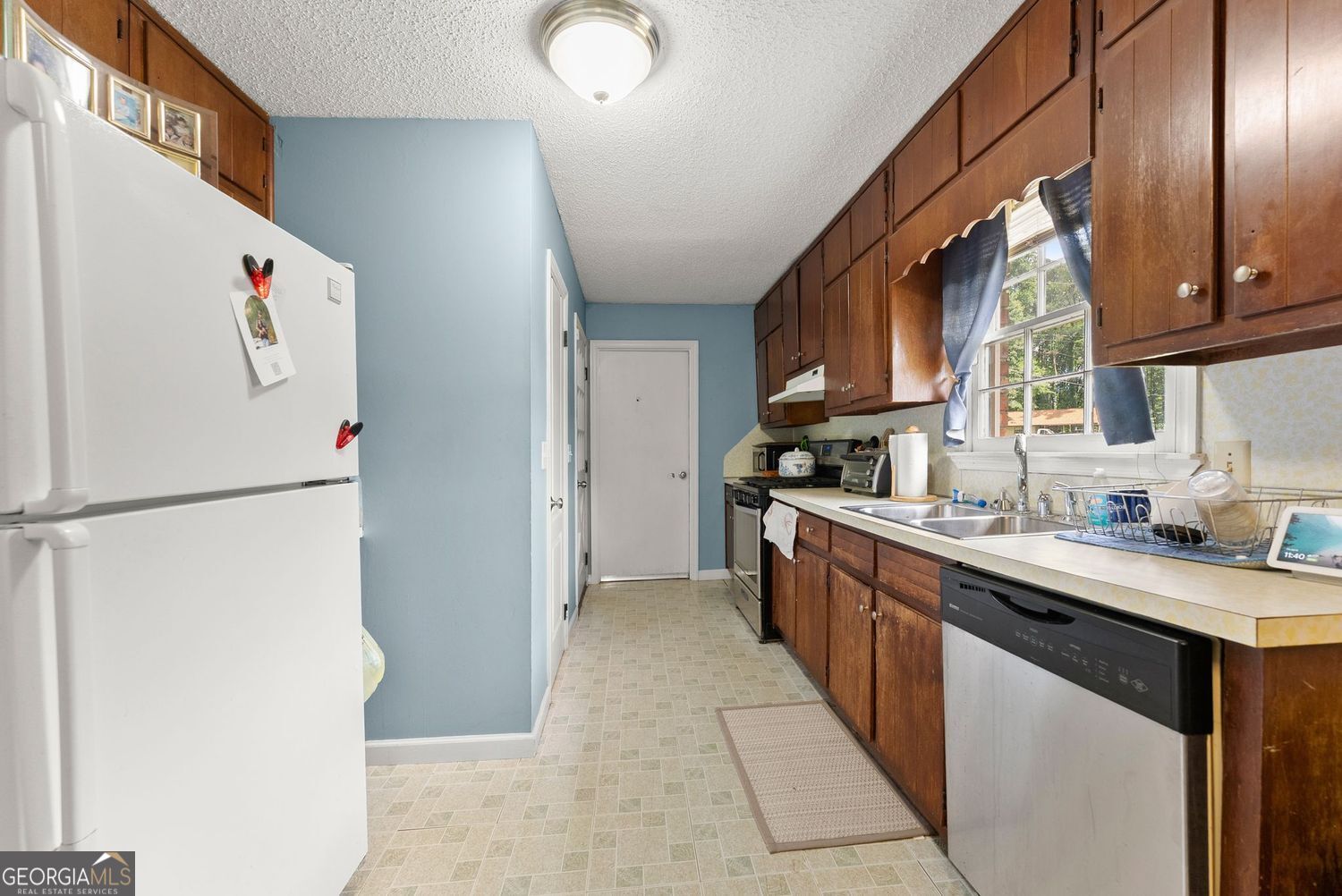 5590 Howard Road Property Photo 11