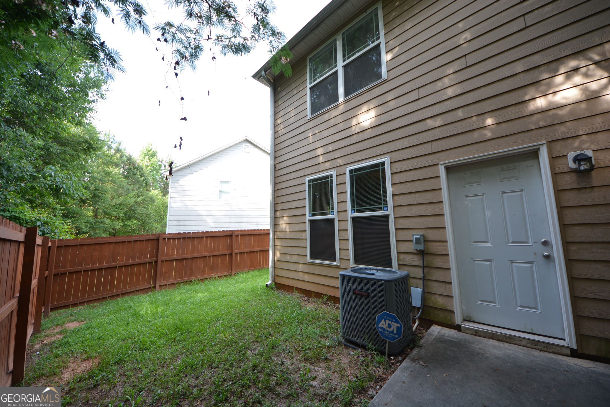 1550 Persimmon Trace Property Photo 6