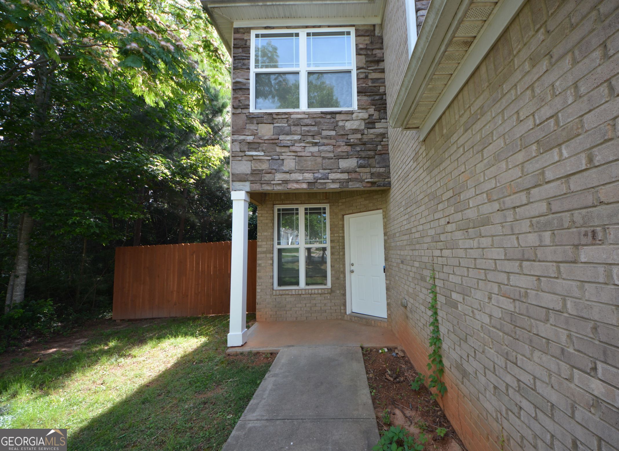 1550 Persimmon Trace Property Photo 8