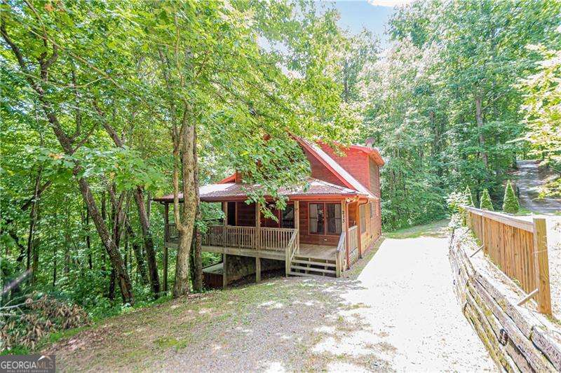 213 Moonshine Hollow Property Photo 2