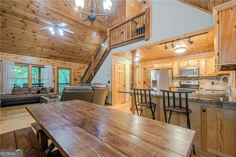 213 Moonshine Hollow Property Photo 8