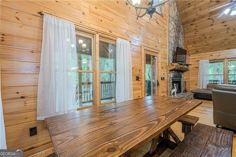 213 Moonshine Hollow Property Photo 9