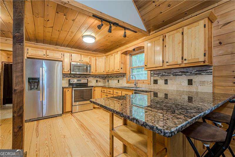 213 Moonshine Hollow Property Photo 10