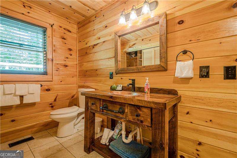 213 Moonshine Hollow Property Photo 18